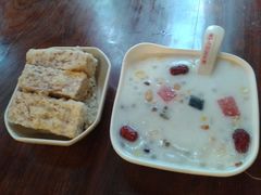 -海口骑楼小吃街