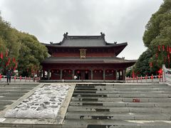 -绳金塔