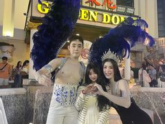 -金东尼人妖秀