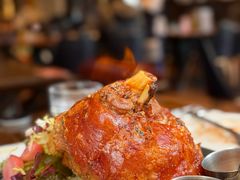 德式烤肘子-1886德国汽车餐厅(外滩中央店)