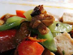 -同济大学本部学苑饮食广场