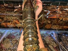 -雍容荟帝王蟹活龙虾展台自助(IFS黑金店)