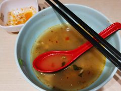 -灵芝妹子海鲜米线(劳动公园店)