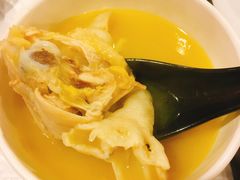 -鲜入围煮花胶鸡海鲜火锅