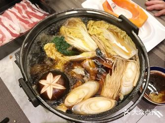 很多菜都挤满了芝士，吃多有点腻哦