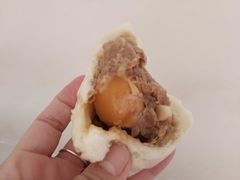 咸蛋黄超人包-老陶包子铺(南大西南村店)