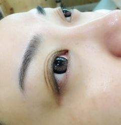 -轻妆Feel·半永久纹眉眼线
