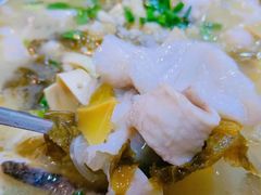 招牌酸菜鱼-川川川菜馆(椰海新城店)