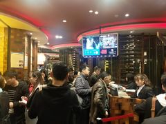 等位区-四海一家自助餐(益田假日广场店)