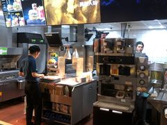 -麦当劳(新世纪环球中心店)