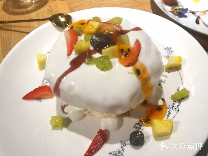 麦甜创意轻食餐厅(西康路店)百香果蓝莓舒芙蕾松饼图片