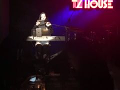 -TZ House音乐现场(茅台店)