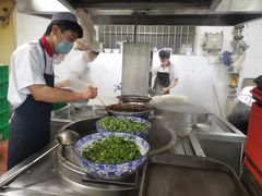 -吾穆勒蓬灰牛肉面·清真(北滨河中路店)
