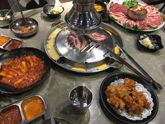 -哈哈碳都·牛肋条无限自助烤肉(台江万达店)