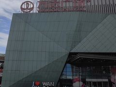 -LOOK眼镜·蔡司依视路配镜(宝山万达店)