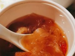 冰糖桃胶炖雪梨-初蓉丨遇见新川菜(亲贤街荣耀店)