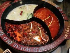 老房嫩牛肉-老房老舍重庆火锅(假日城市店)