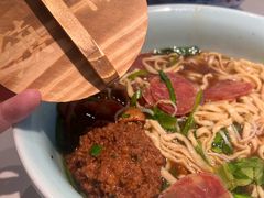 -镇南锅盖面馆(解放路店)