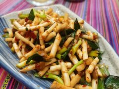 -香巴拉云南餐厅(华莱坞店)