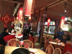 大堂-野山舂·贵州现舂酸汤火锅(鸿通城店)