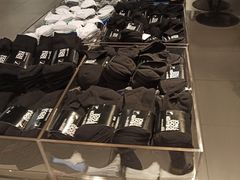 -H&M(鹏欣水游城店)