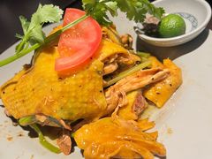 -大头虾越式风味餐厅(光明广场店)