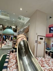 -奈尔宝·儿童乐园·亲子餐厅(华采天地店)