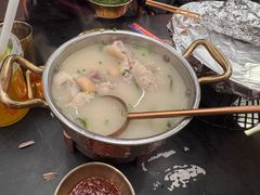-何师烧烤Pro ·江湖川菜·小龙虾·精酿啤酒(太古里旗舰店)