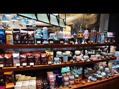 零售区-星巴克臻选(广州太古汇店)