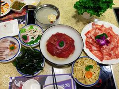 -魔法帽酱料牛肉小火锅(米兰店)