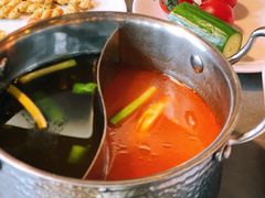 绿椒黄柿子锅-君邦火锅(新疆大厦店)