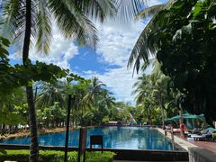 -三亚湾海居铂尔曼度假酒店