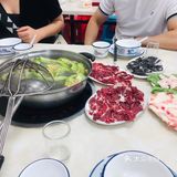 牛骨髓第一次吃很弹牙，第一次吃哈哈～然后我们又点了一盘