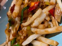 -魏铭鱼头捞饭(晋阳路店)