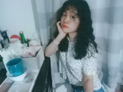 -罗亚帝·NASHOW纳秀形象设计
