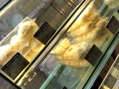-白玉兰食品甜凤店(合生汇店)