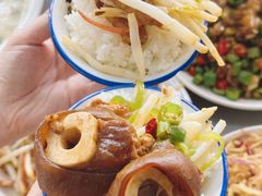 -丹水桥地锅鱼·翘嘴鲌·地方特色全鱼宴(丹江口大坝店)