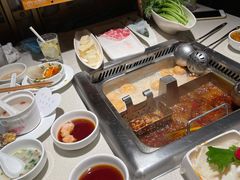 -海底捞火锅鲜切牛肉主题店(长寿路店)