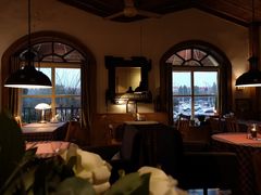 靠窗位-小世界西餐厅(建国门店)