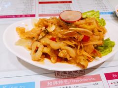 酸辣无骨凤爪-滕记星发餐室·新加坡菜(巨鹿路店)
