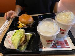 -The Habit Burger Grill 哈比特汉堡(复兴soho店)