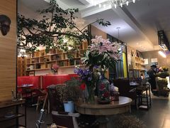 -樾餐厅泰式海鲜火锅(民歌湖店)