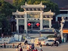 -绳金塔