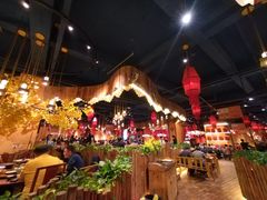 -老滇山寨•云南特色菜•地方菜•民族风情歌舞表演(金碧店)