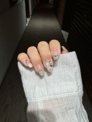 -荷茉里美甲美睫