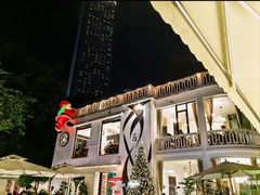 -Mark&Mars Restaurant
