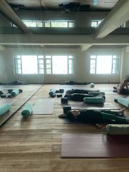 -无界瑜伽普拉提