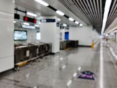 -建设三路(地铁站)