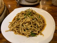 -滇香肴·云南菜蒸汽石锅鱼(云南北路店)