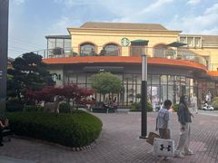 -王府井奥莱临潼小镇(临潼店)